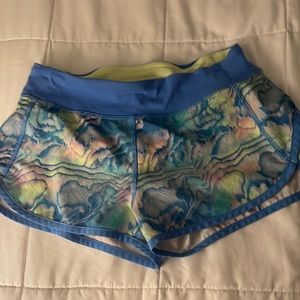 Ivivva speed up shorts 2.5